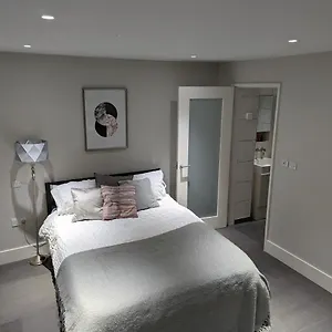 https://basement-apartment-in-central-bath.tophotelsbath.com
